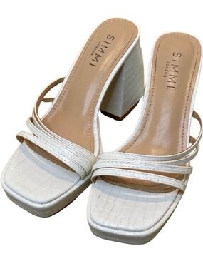 SIMMI London White Strappy Chunky Heeled Sandals. Size 7.